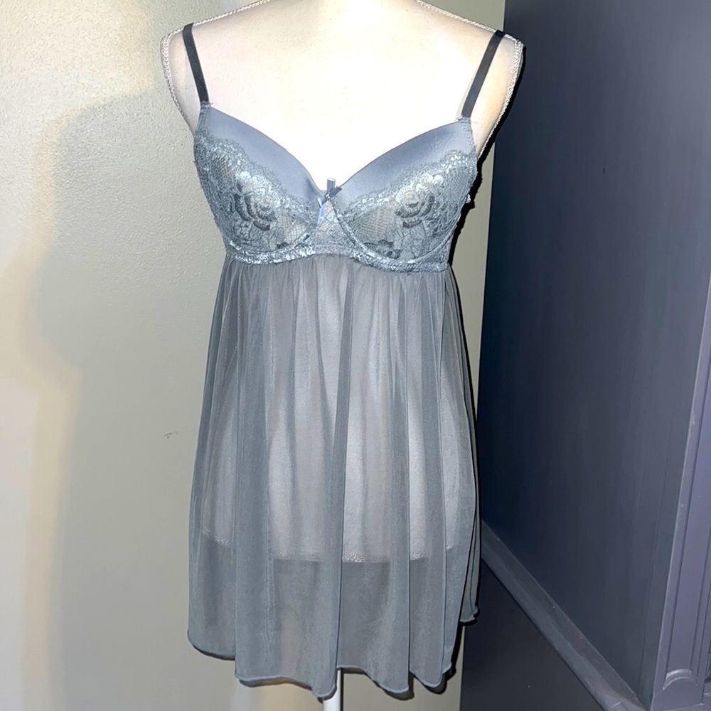 ❤️5/$25 Cosmopolitan Gray Nightie Medium